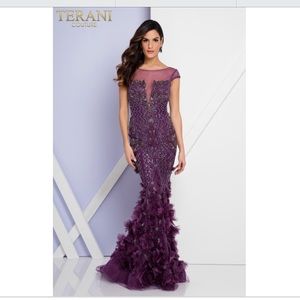 Terani couture 1721GL4421 pageant gown